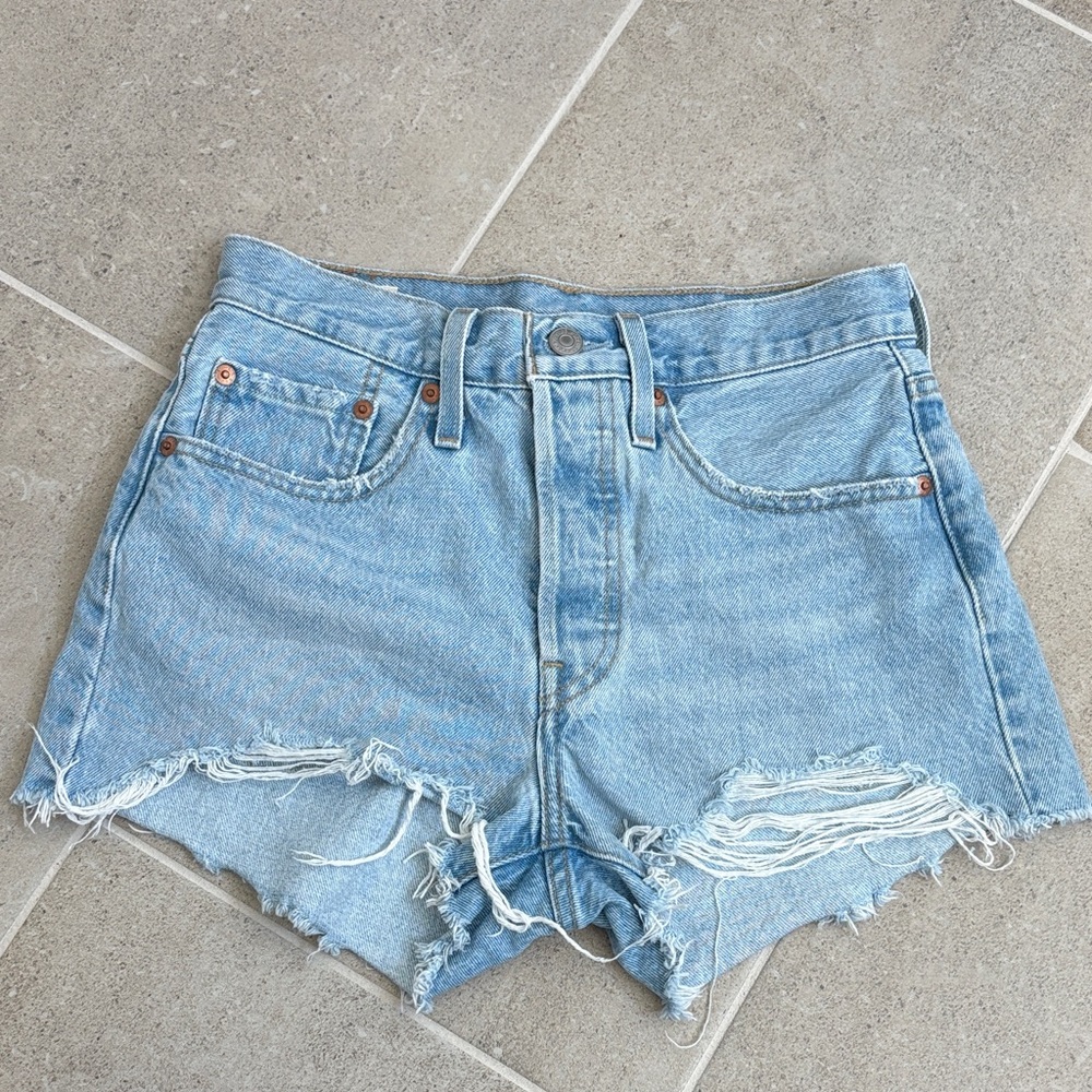 LEVI Distressed Denim Shorts